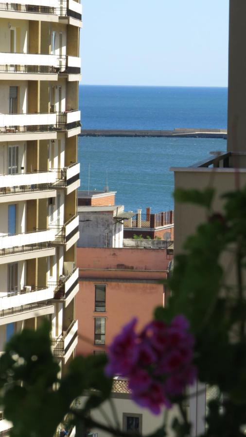קליארי Luna Rossa Rooms מראה חיצוני תמונה
