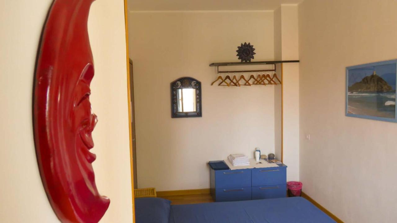 קליארי Luna Rossa Rooms מראה חיצוני תמונה