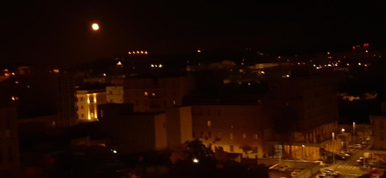 קליארי Luna Rossa Rooms מראה חיצוני תמונה